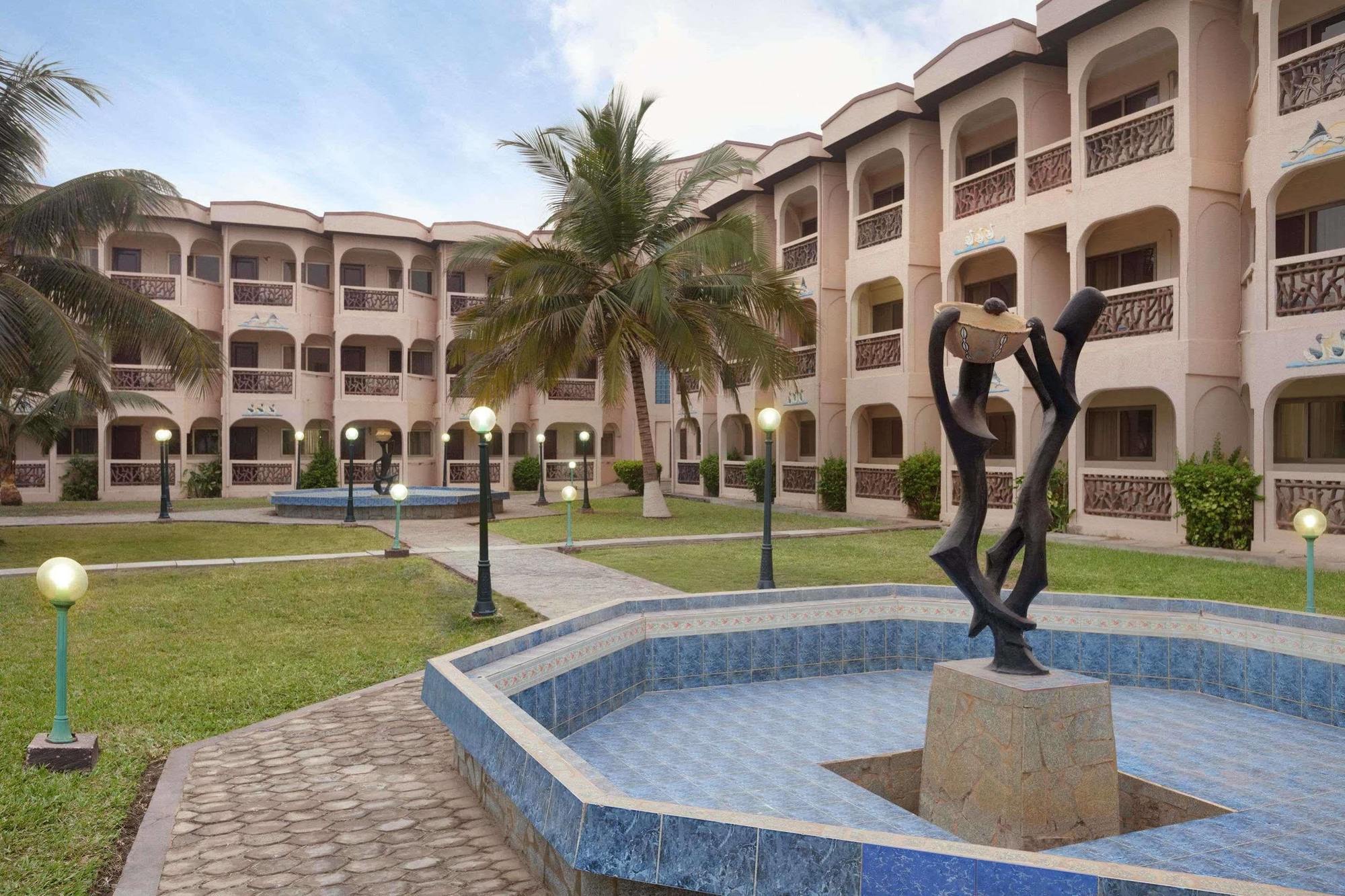 Ramada Resort Acra Exterior foto